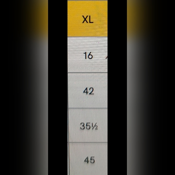 Sequin jumpsuit - Picture 10 of 11